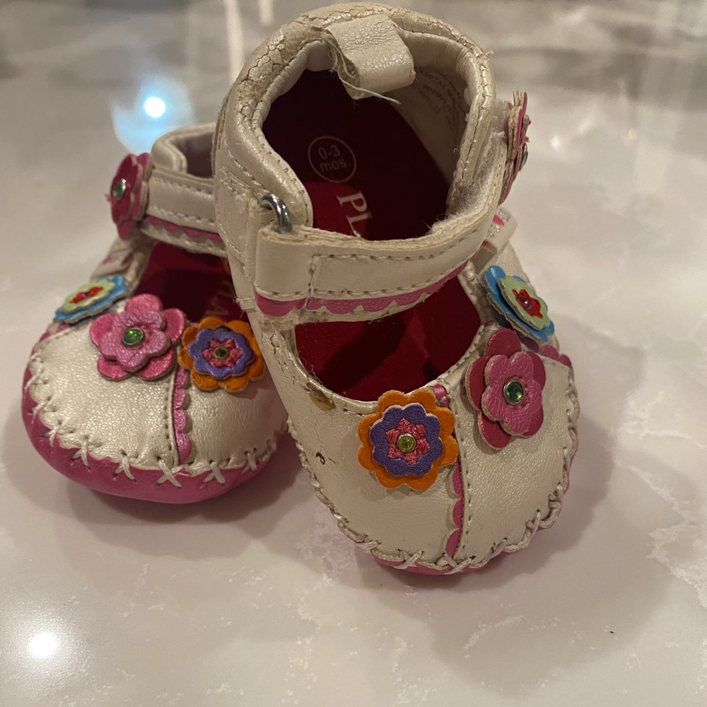Baby girls crib shoes